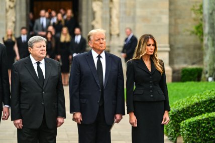 Мелания Трамп, Дональд Трамп и Виктор Кнавс